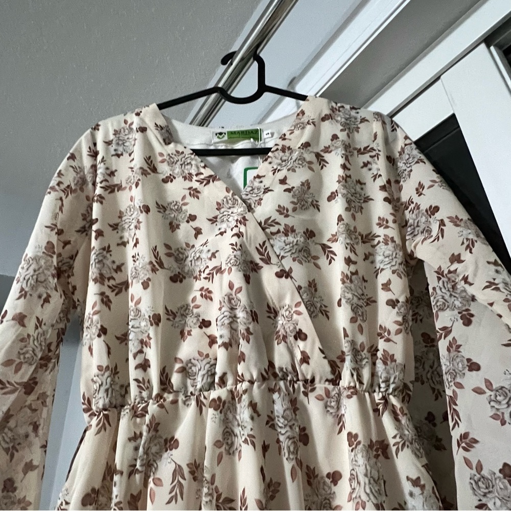 New with tags, Floral midi/maxi dress, tiered,Medium, printed, tan, brown - Picture 8 of 11